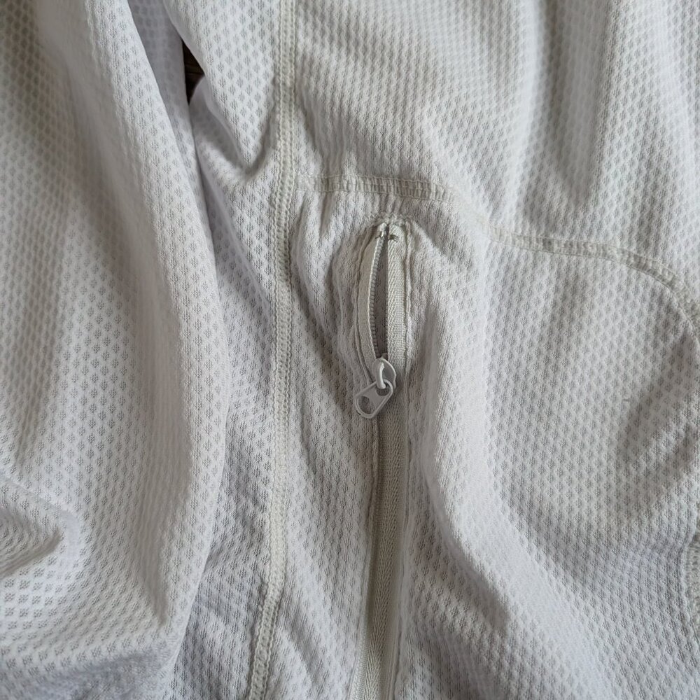 Mission Workshop • Lightweight Polyester hoodie •… - image 4